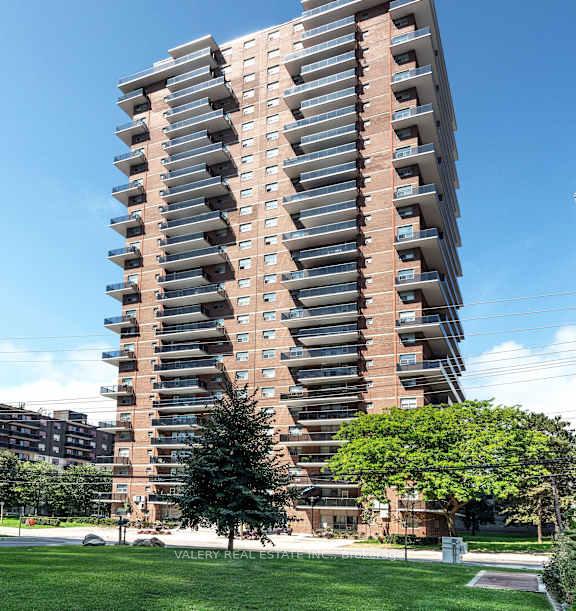 503 - 70 Park Street E Mississauga Ontario Canada Rent residential Cliff Barron RE/MAX Real Estate Centre, Inc., Brokerage *