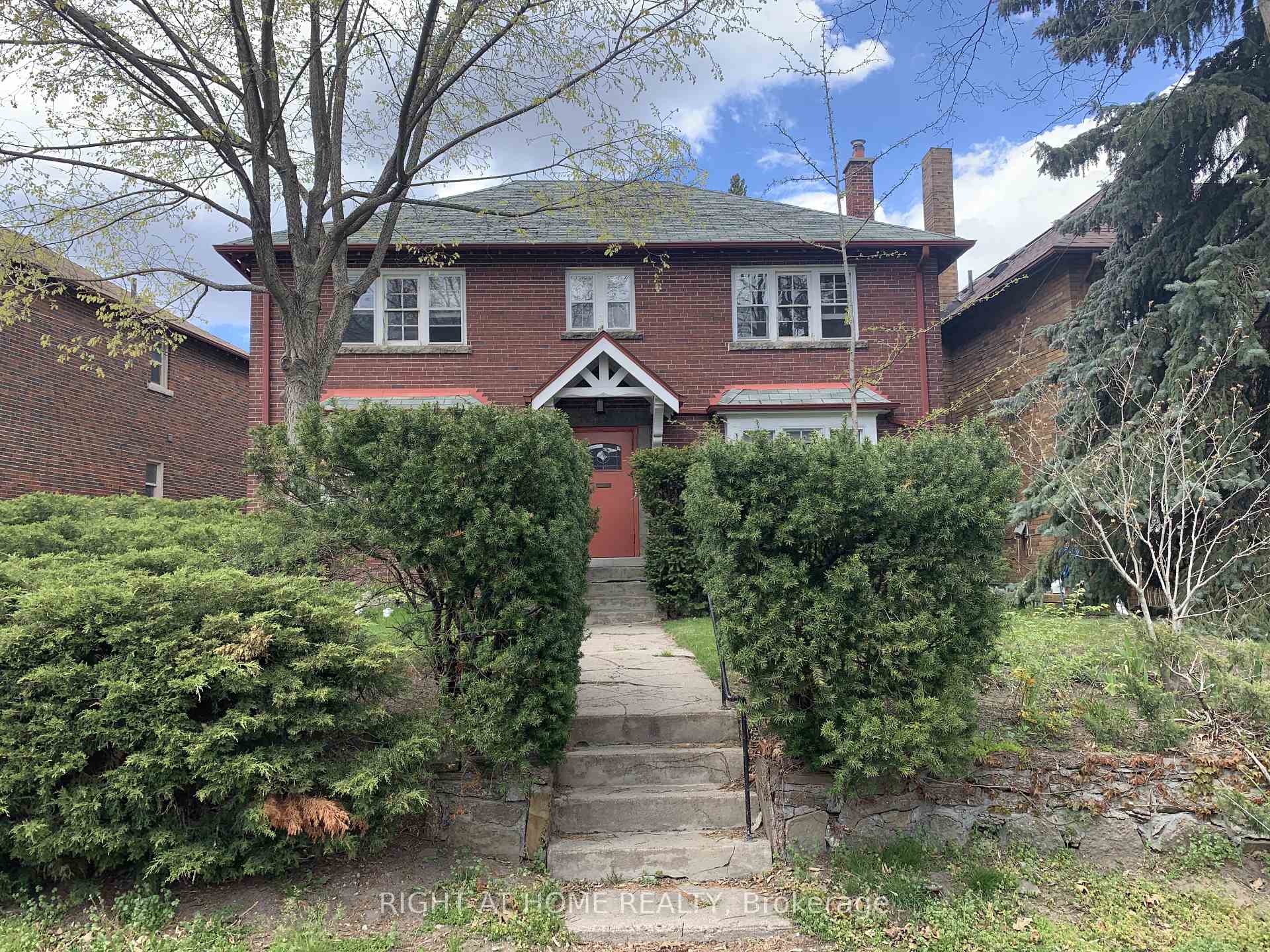 5 - 11 Rivercrest Road Toronto Ontario Canada Rent residential Maaz Samdani Right at Home Realty, Brokerage*