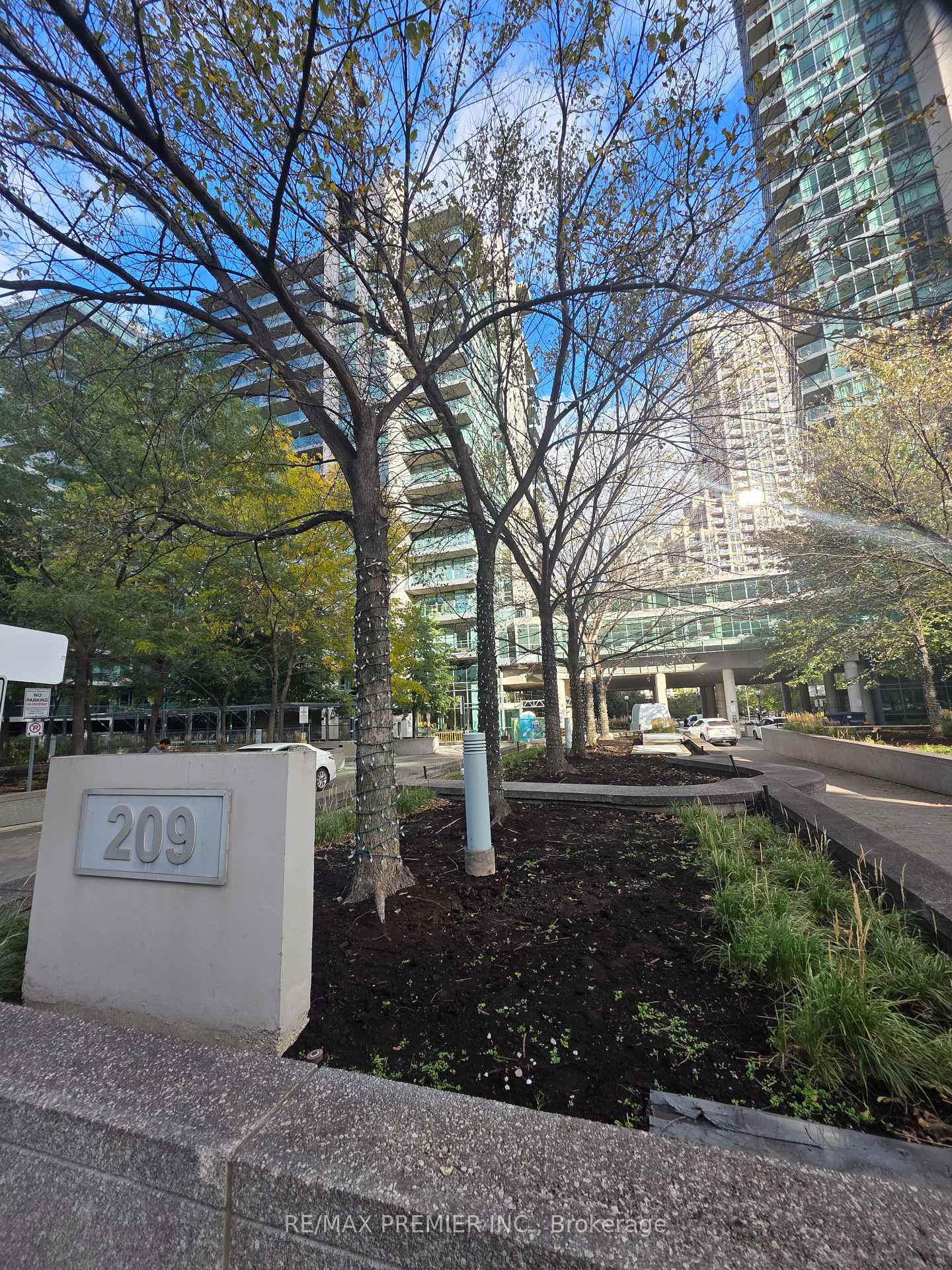 475 - 209 Fort York Boulevard Toronto Ontario Canada Rent residential Leida Sefa RE/MAX PREMIER INC. Brokerage*