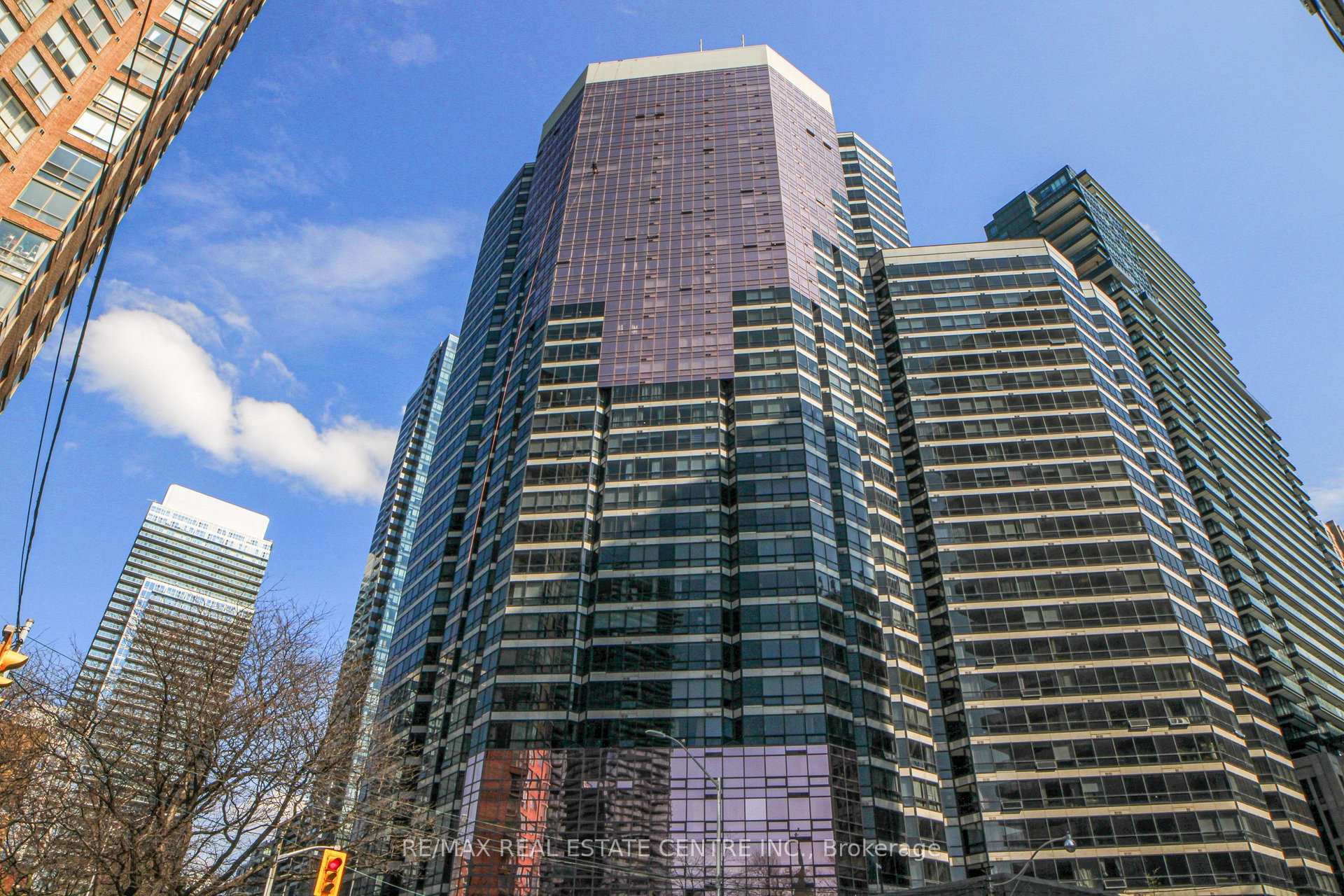 1001 Bay Street Toronto Ontario Canada Rent residential SAMEH BASTAWROSE RE/MAX REAL ESTATE CENTRE INC., BROKERAGE 