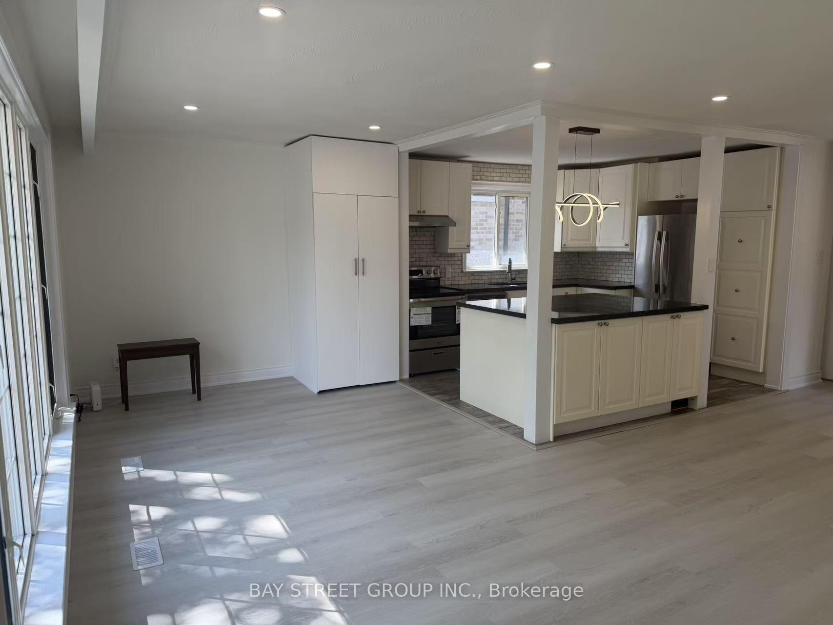 517 Lynett Crescent Richmond Hill Ontario Canada Rent residential Mohammad Niaz  Bay Street Group
