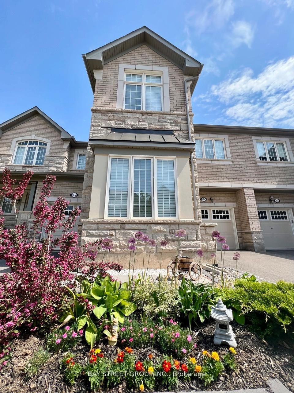 164 Beaveridge Avenue Oakville Ontario Canada Rent residential Mohammad Niaz  Bay Street Group