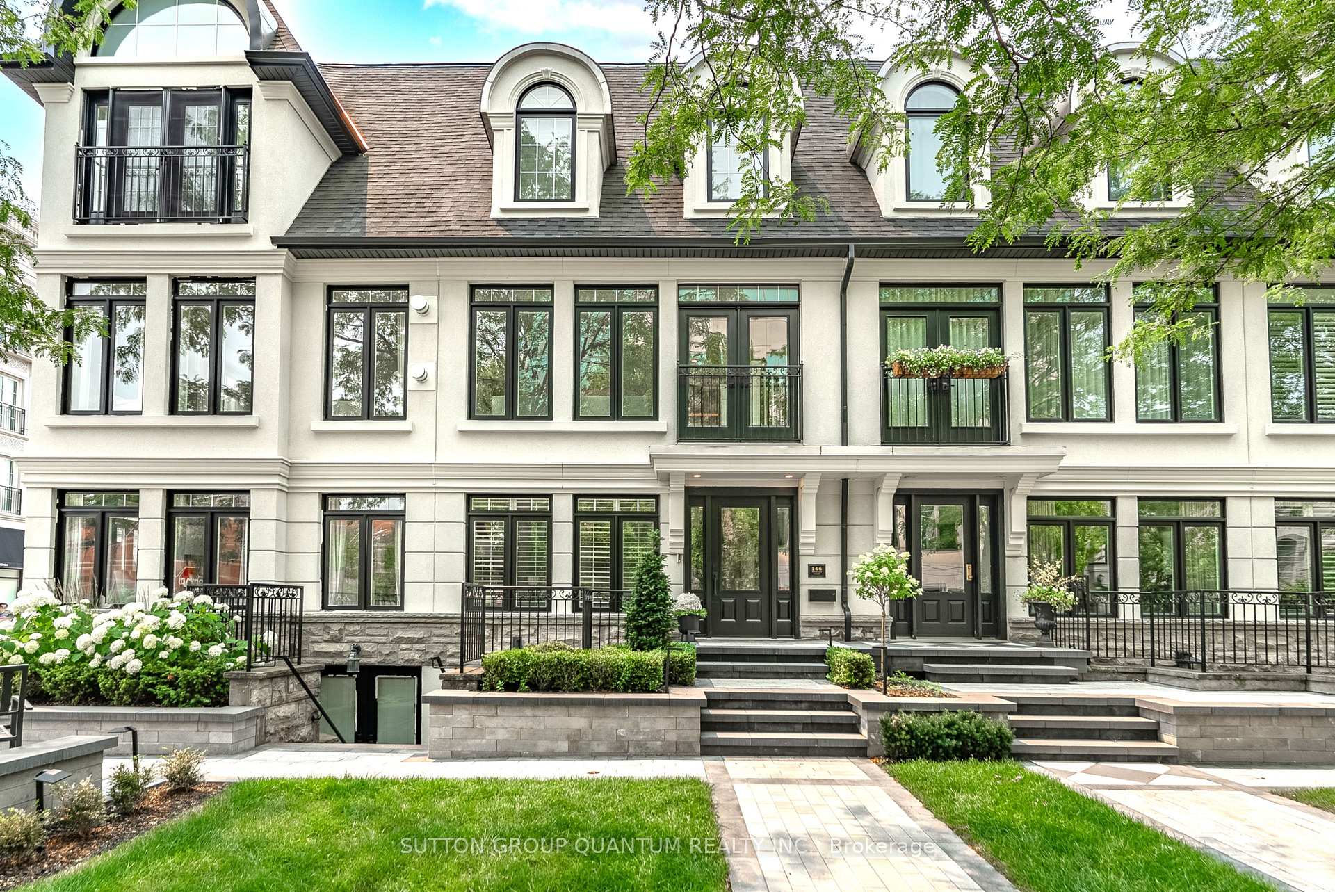 146 Reynolds Street Oakville Ontario Canada Sale residential Jeffrey Vella Royal LePage Realty Plus, Brokerage*