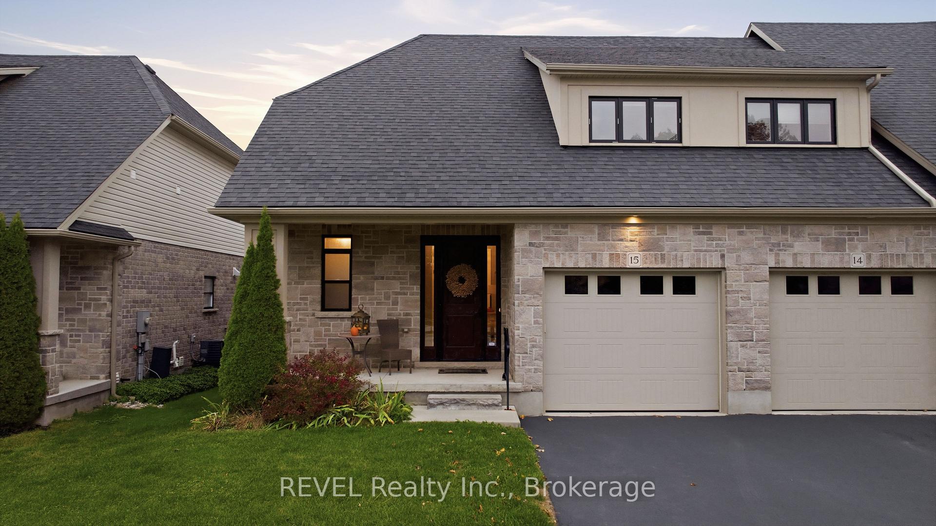 15 - 1126 Swan Street North Dumfries Ontario Canada Sale residential Mandy Roth RE/MAX TWIN CITY REALTY INC., BROKERAGE*