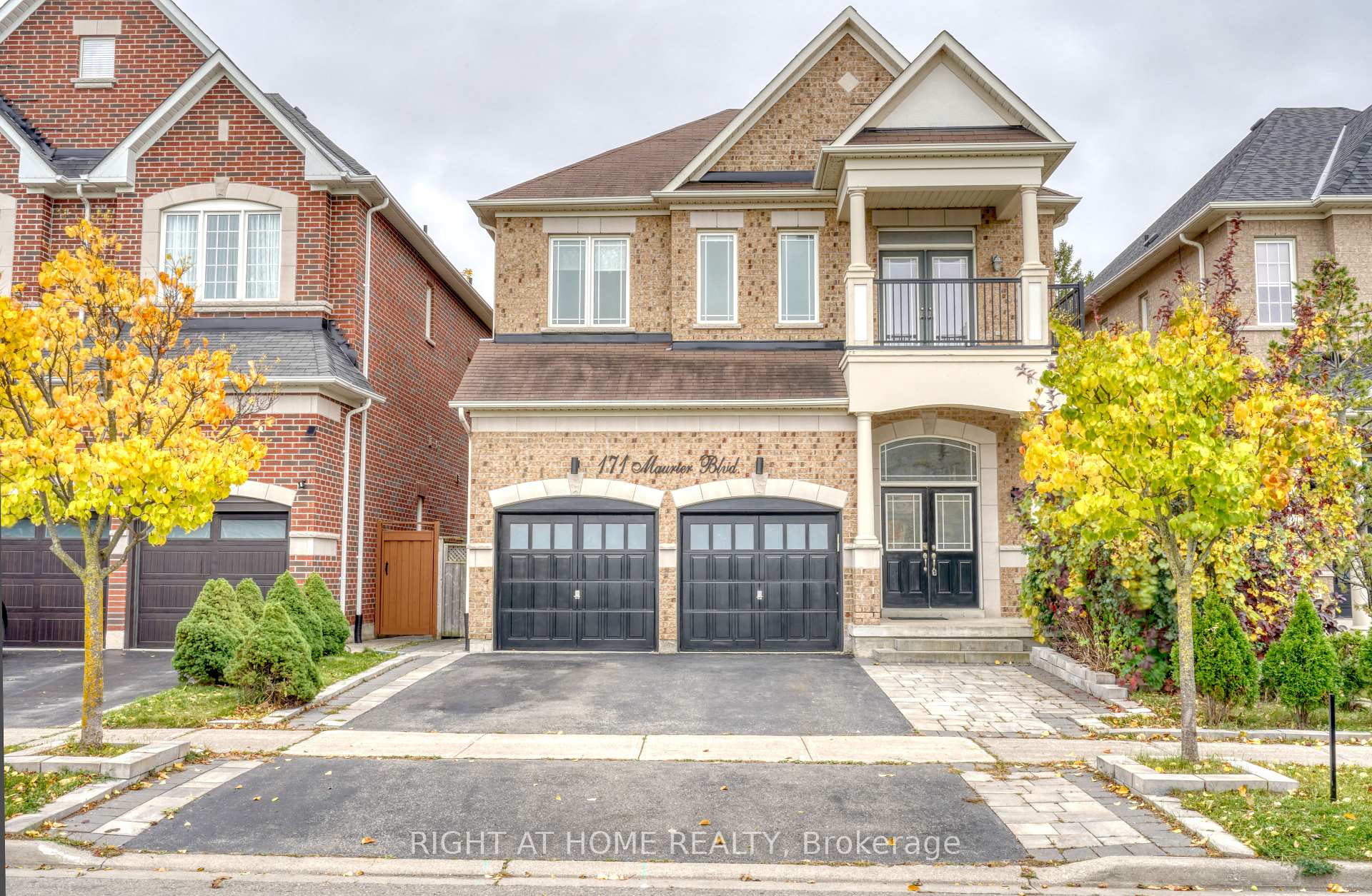 171 Maurier Boulevard Vaughan Ontario Canada Sale residential Nadia Cawley Right at Home Realty, Brokerage*