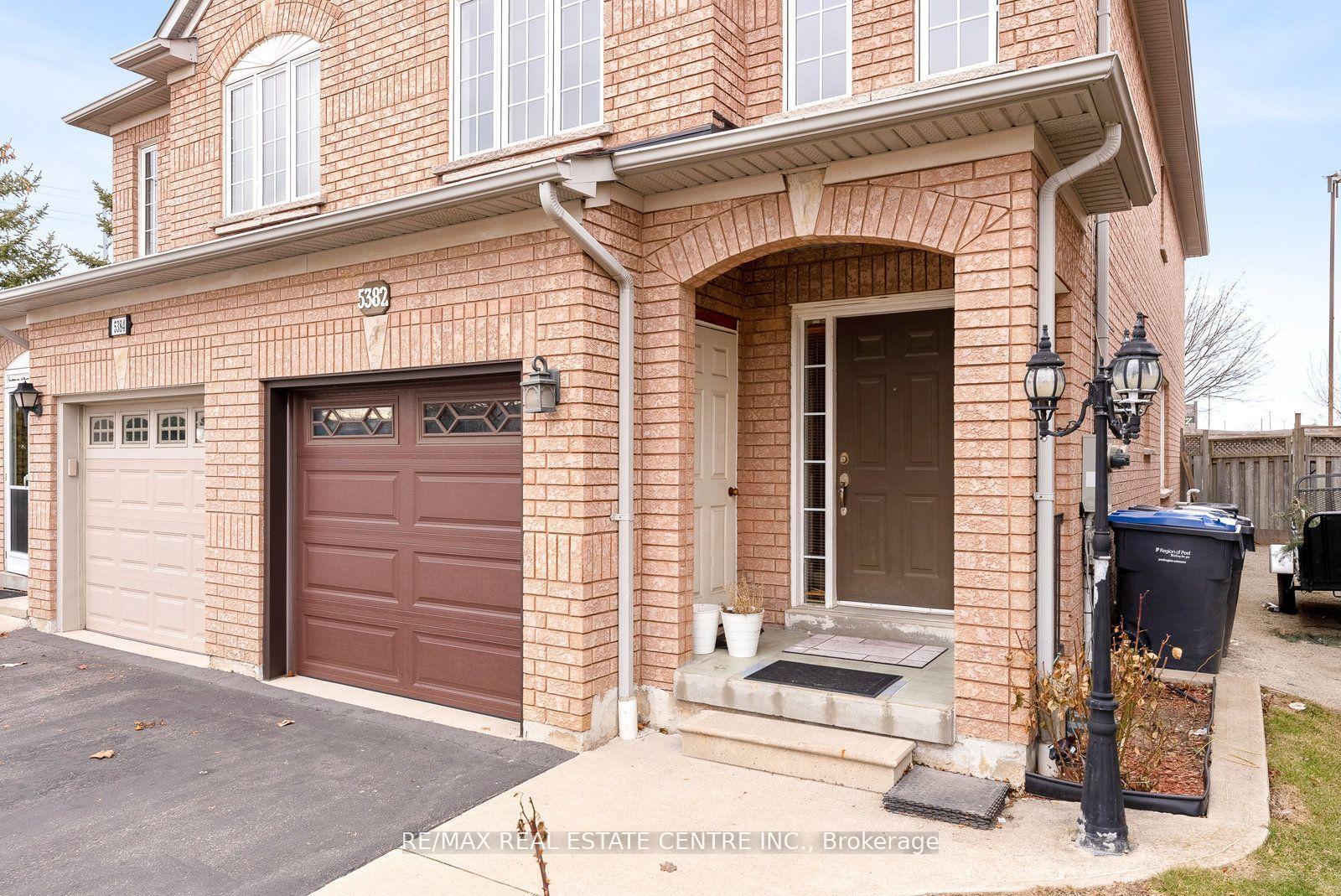 Upper - 5382 Longhouse Crescent Mississauga Ontario Canada Rent residential SAMEH BASTAWROSE RE/MAX REAL ESTATE CENTRE INC., BROKERAGE 