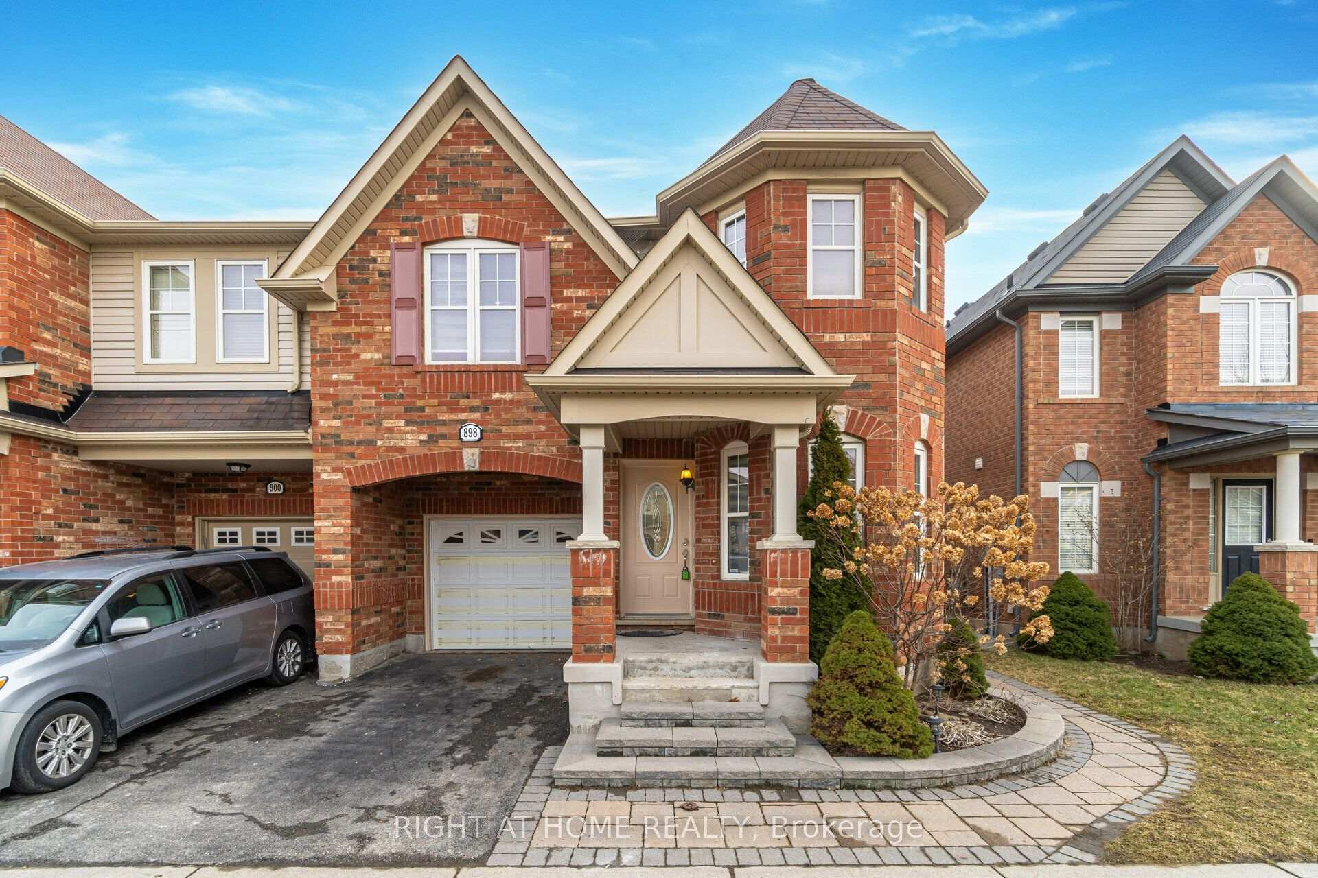 898 Philbrook Drive Milton Ontario Canada Rent residential Phil Brown Right at Home Realty, Brokerage*