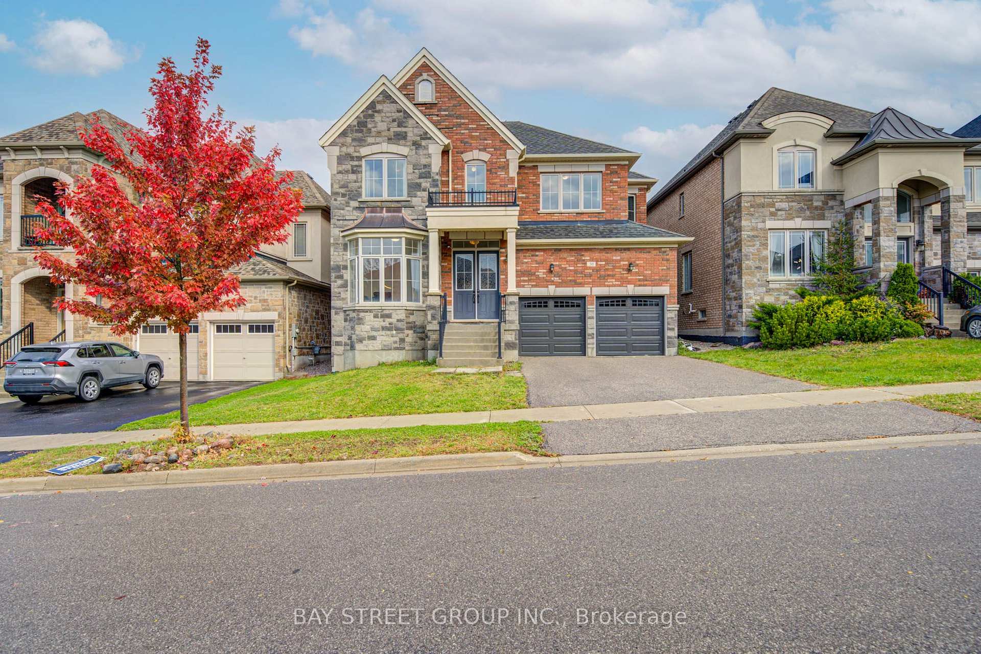 30 Ben Sinclair Avenue East Gwillimbury Ontario Canada Sale residential Mohammad Niaz  Bay Street Group