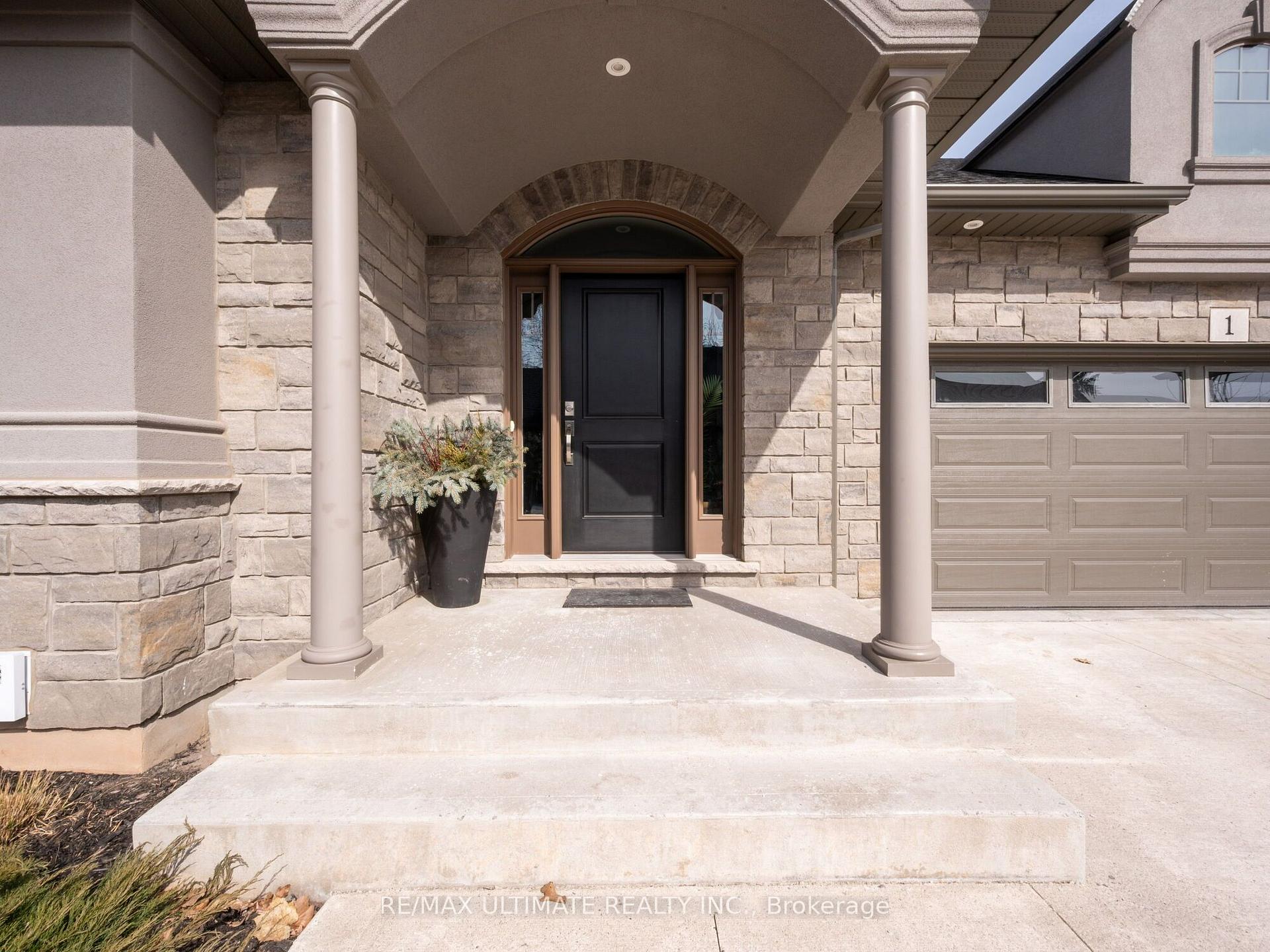 4 - 4257 Montrose Road Niagara Falls Ontario Canada Sale residential Welcome To Realtor Doctor RE/MAX Ultimate Realty Inc., Brokerage *