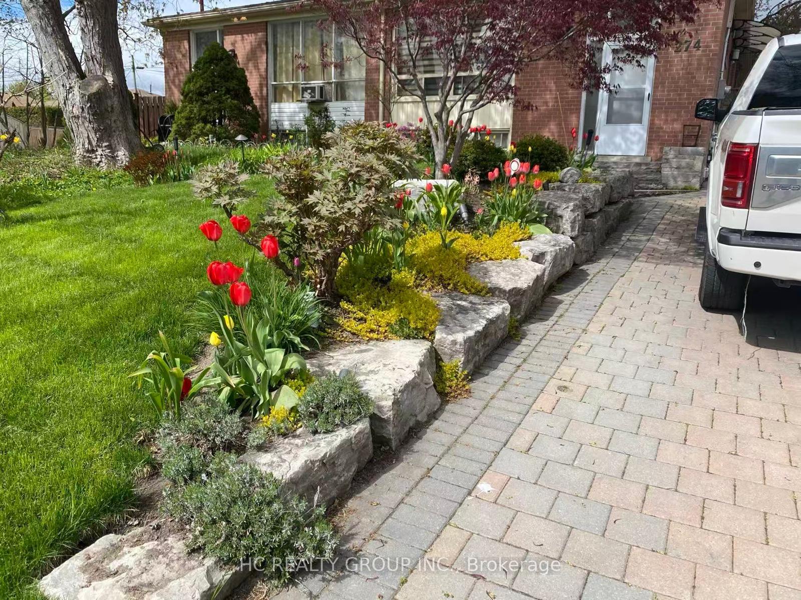 274 Browndale Crescent Richmond Hill Ontario Canada Sale residential Stephanie Lerner Forest Hill Real Estate Inc., Brokerage*