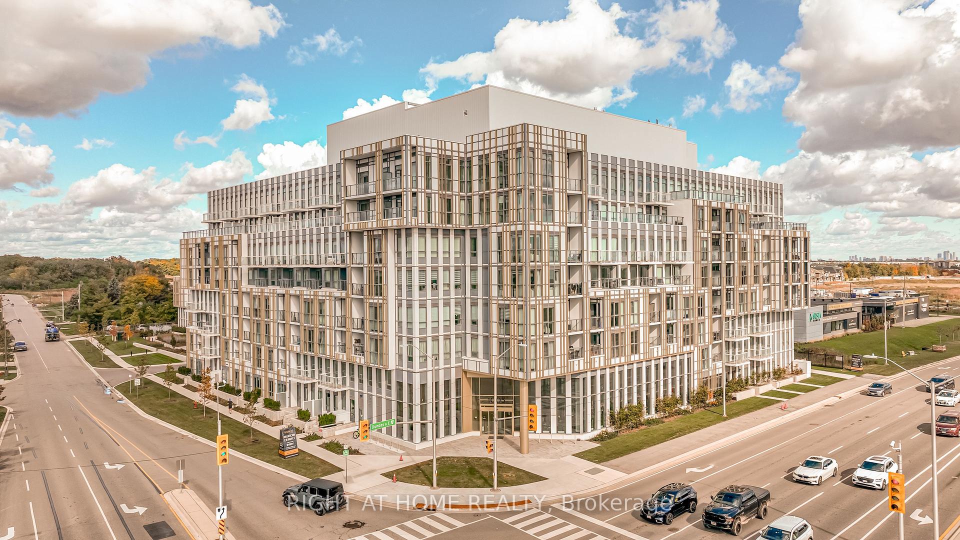 510 - 1005 Dundas Street E Oakville Ontario Canada Rent residential Phil Brown Right at Home Realty, Brokerage*