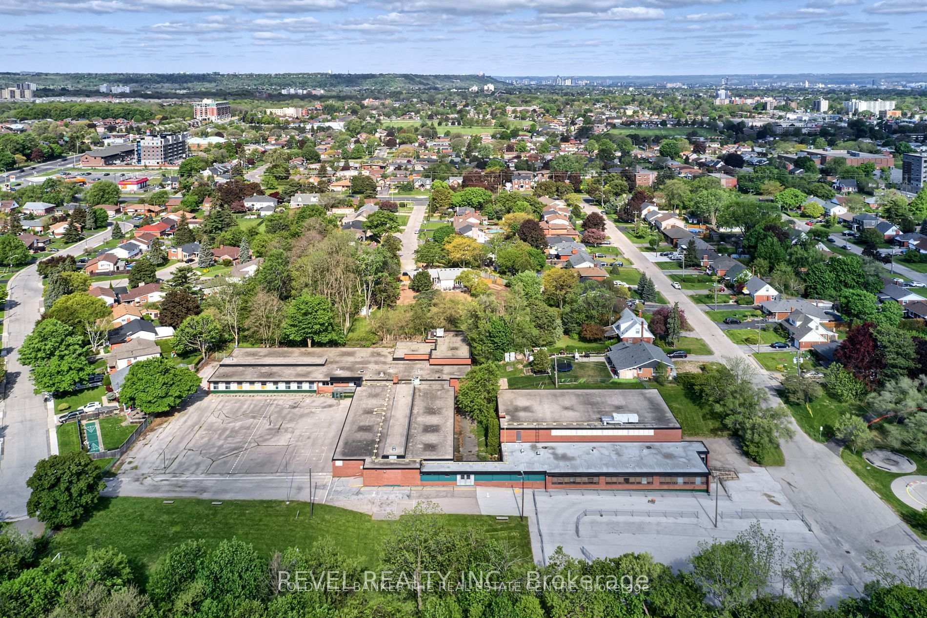 45 Randall Avenue Hamilton Ontario Canada Lease commercial Akash  Gupta Century 21 Heritage Group Ltd. Brokerage*