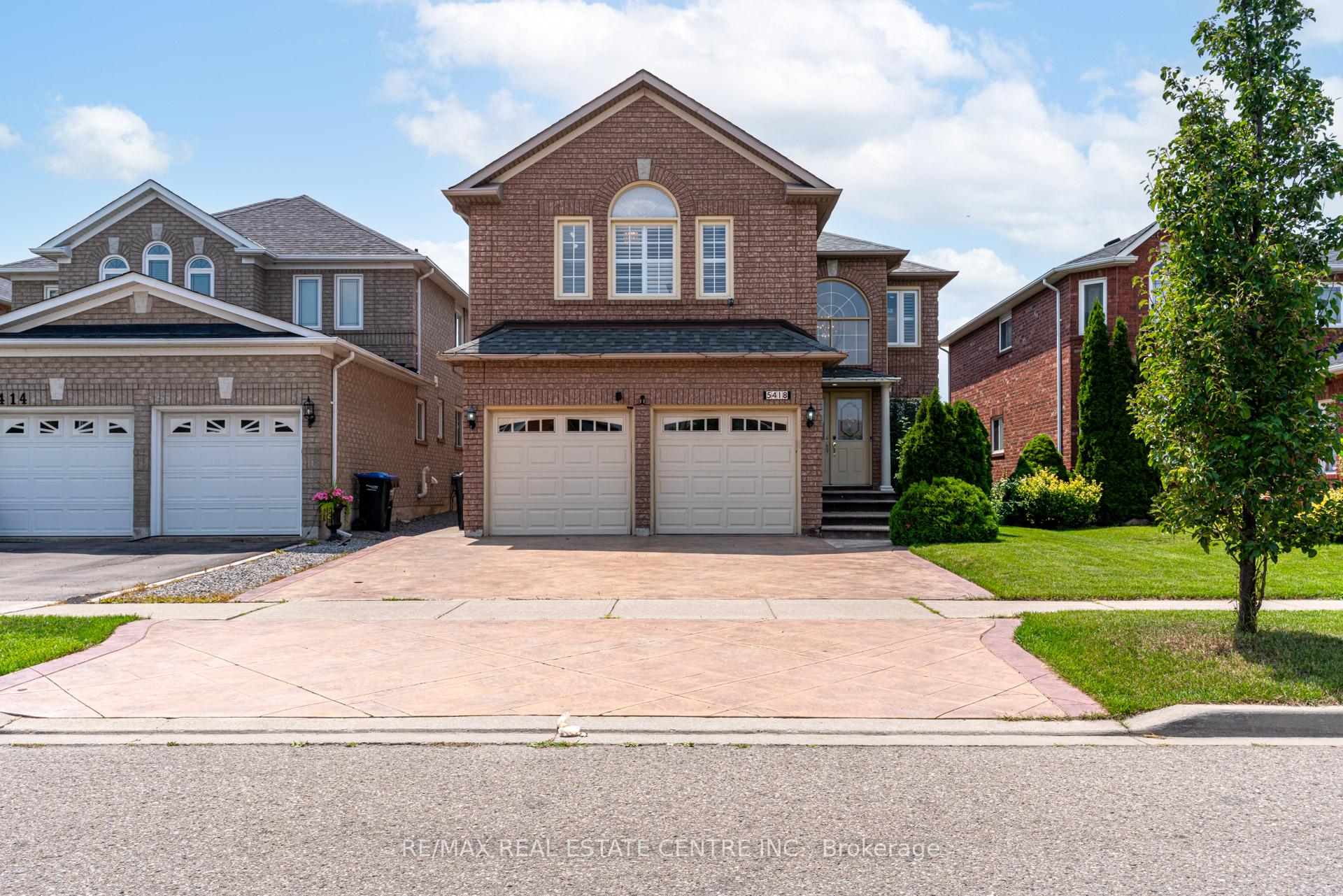 BSMT - 5418 Loonlake Avenue Mississauga Ontario Canada Rent residential SAMEH BASTAWROSE RE/MAX REAL ESTATE CENTRE INC., BROKERAGE 