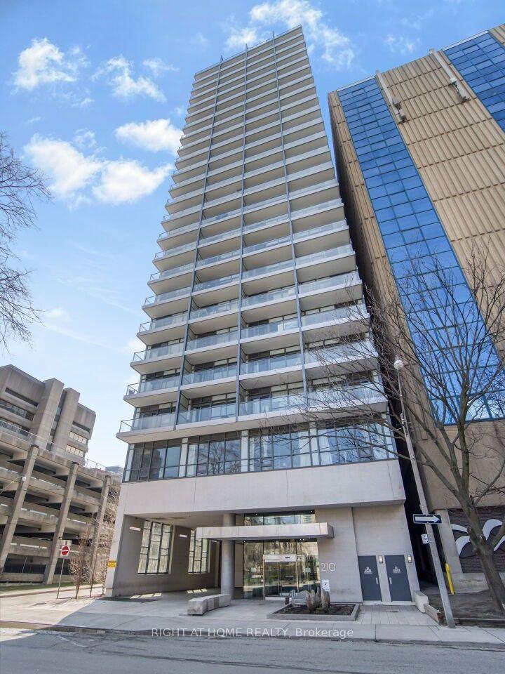 914 - 210 Simcoe Street Toronto Ontario Canada Rented residential Anita Pateva Right at Home Realty, Brokerage*