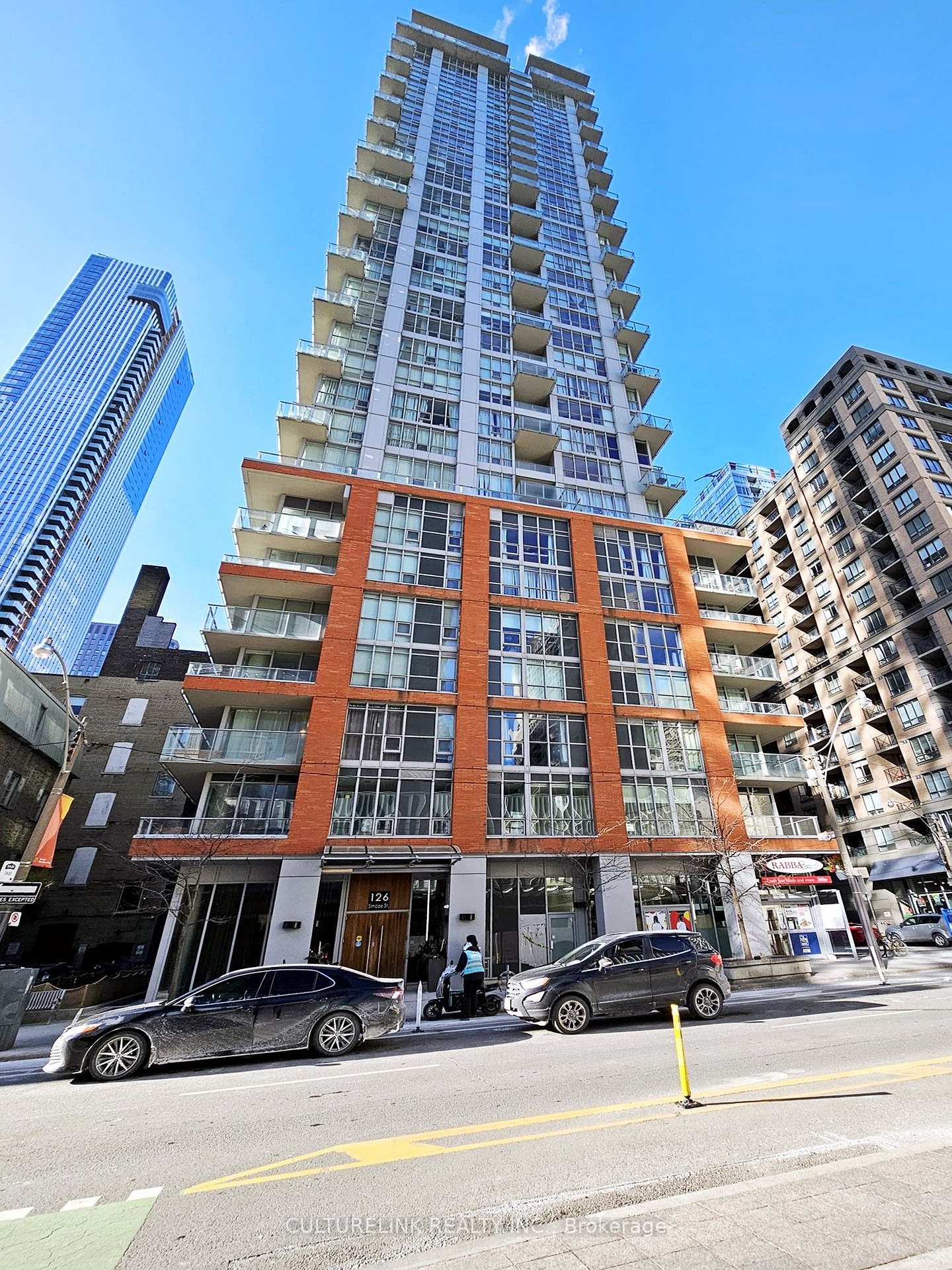 707 - 126 Simcoe Street Toronto Ontario Canada Rent residential   MOVETA REALTY INC., Brokerage*