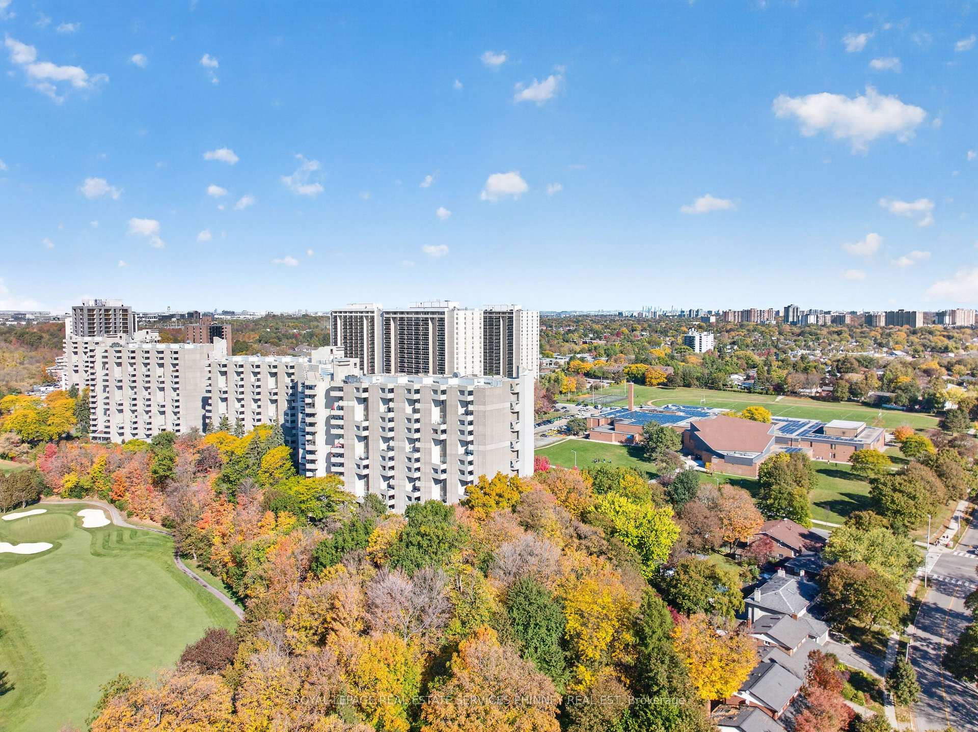 E21 - 284 Mill Road Toronto Ontario Canada Sale residential   MOVETA REALTY INC., Brokerage*