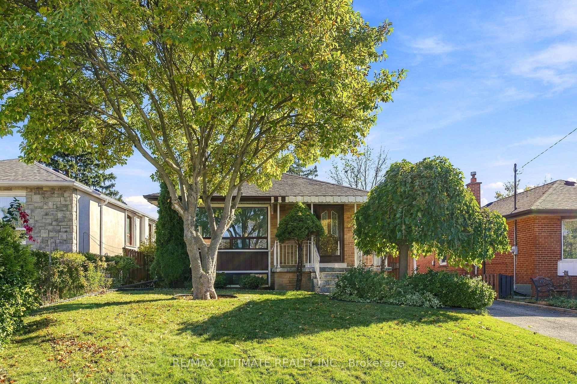 21 Tulip Drive Toronto Ontario Canada Sale residential Welcome To Realtor Doctor RE/MAX Ultimate Realty Inc., Brokerage *