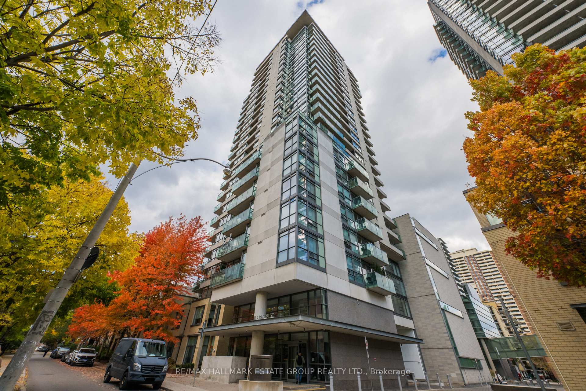 2201 - 285 Mutual Street Toronto Ontario Canada Sale residential   MOVETA REALTY INC., Brokerage*