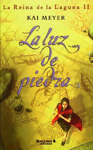 Portada de La Luz de piedra. La reina de la laguna II