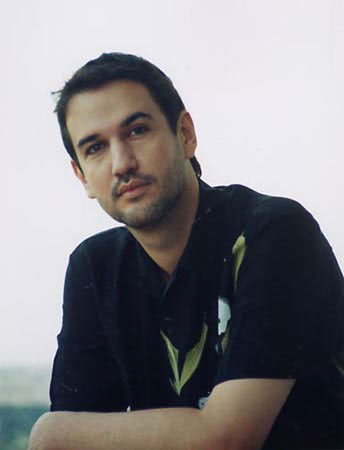 Retrato de Roberto Santiago