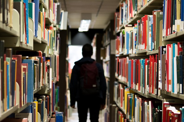 Imagen 1 de La Asociación de Bibliotecarios Valencianos celebra 25 años de los Premios Samaruc LIJ