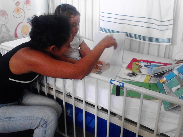 Imagen 1 de Lectura en hospitales. Entrevista con Leidy Muñoz y Rocío Castro (Fundalectura)