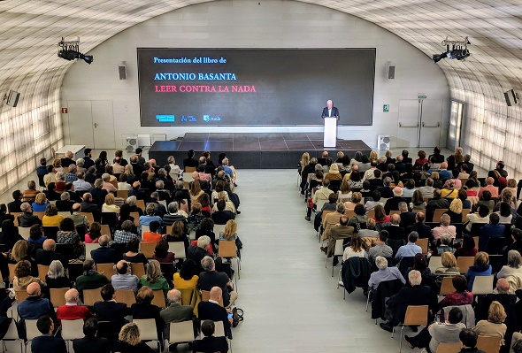 Imagen 1 de Leer contra la nada, de Antonio Basanta