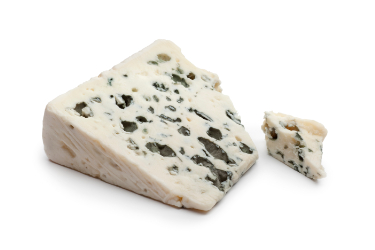 can dogs eat roquefort