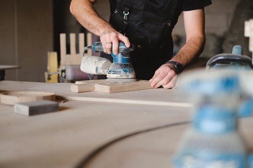 DIY Storage tutorial: Pegboard shelf