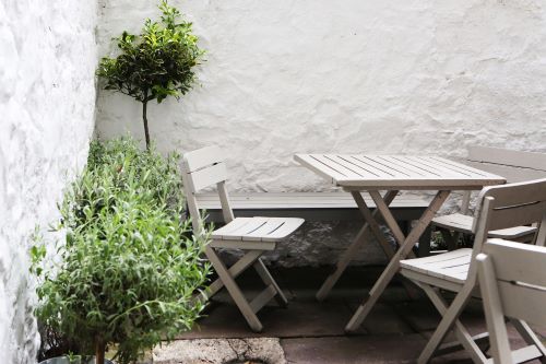 patio chairs and table