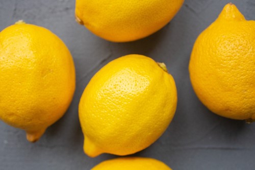 How to Make Your Own Lemon Bars