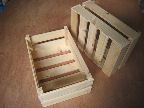 Wood Crafting DIY: 3 Table Ideas