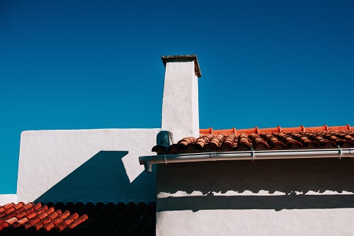 Exterior home maintenance: Screen & gutter cleaning