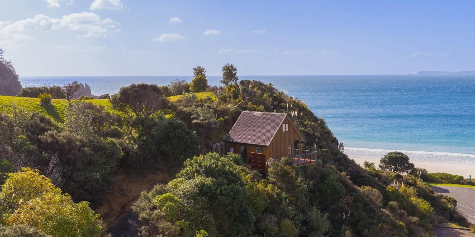 Blackjack Cabin Otama Beach Coromandel glamping