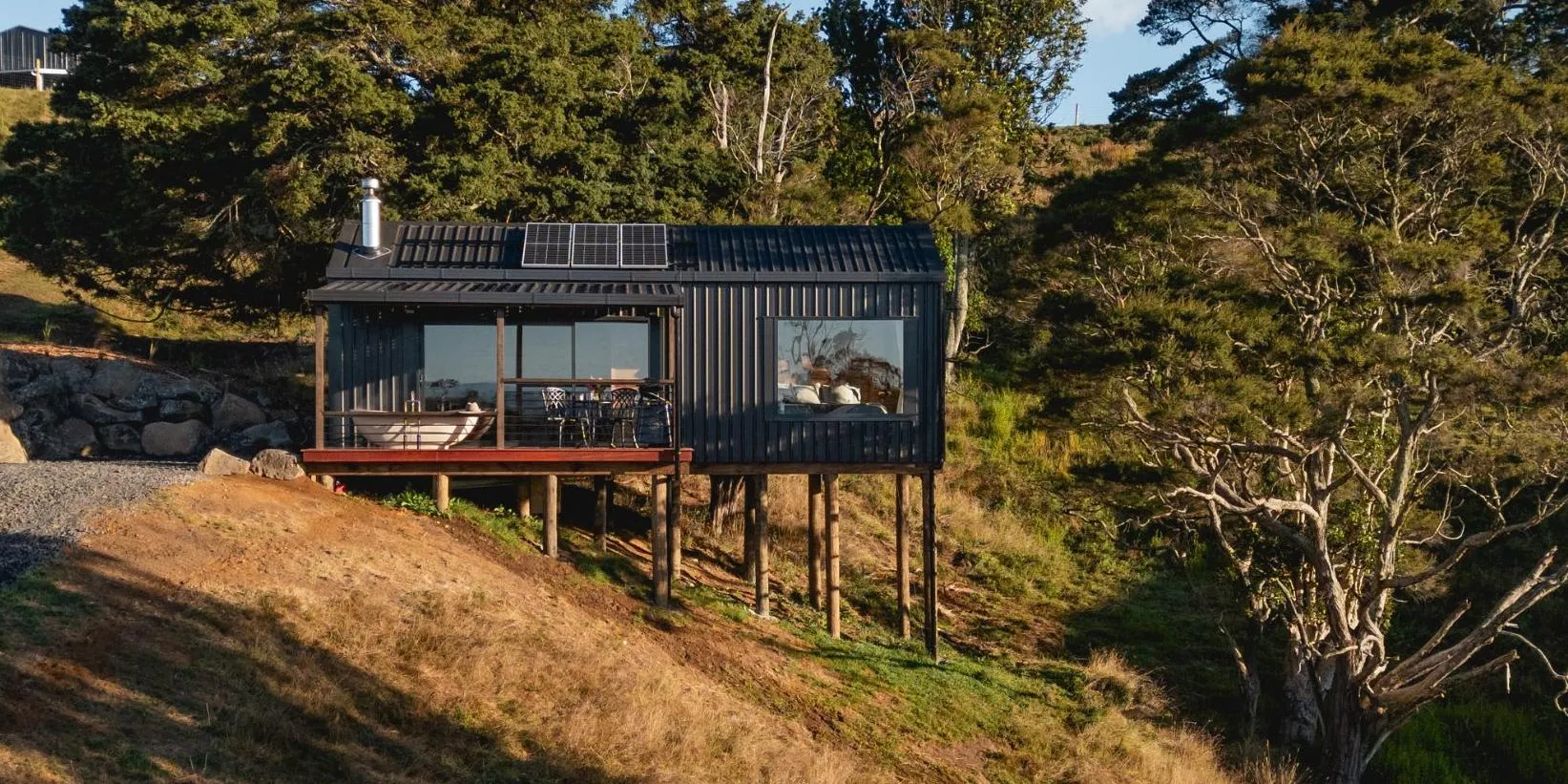 Fallow Lodge Pukekawa Waikato cosy cabin fallow deer