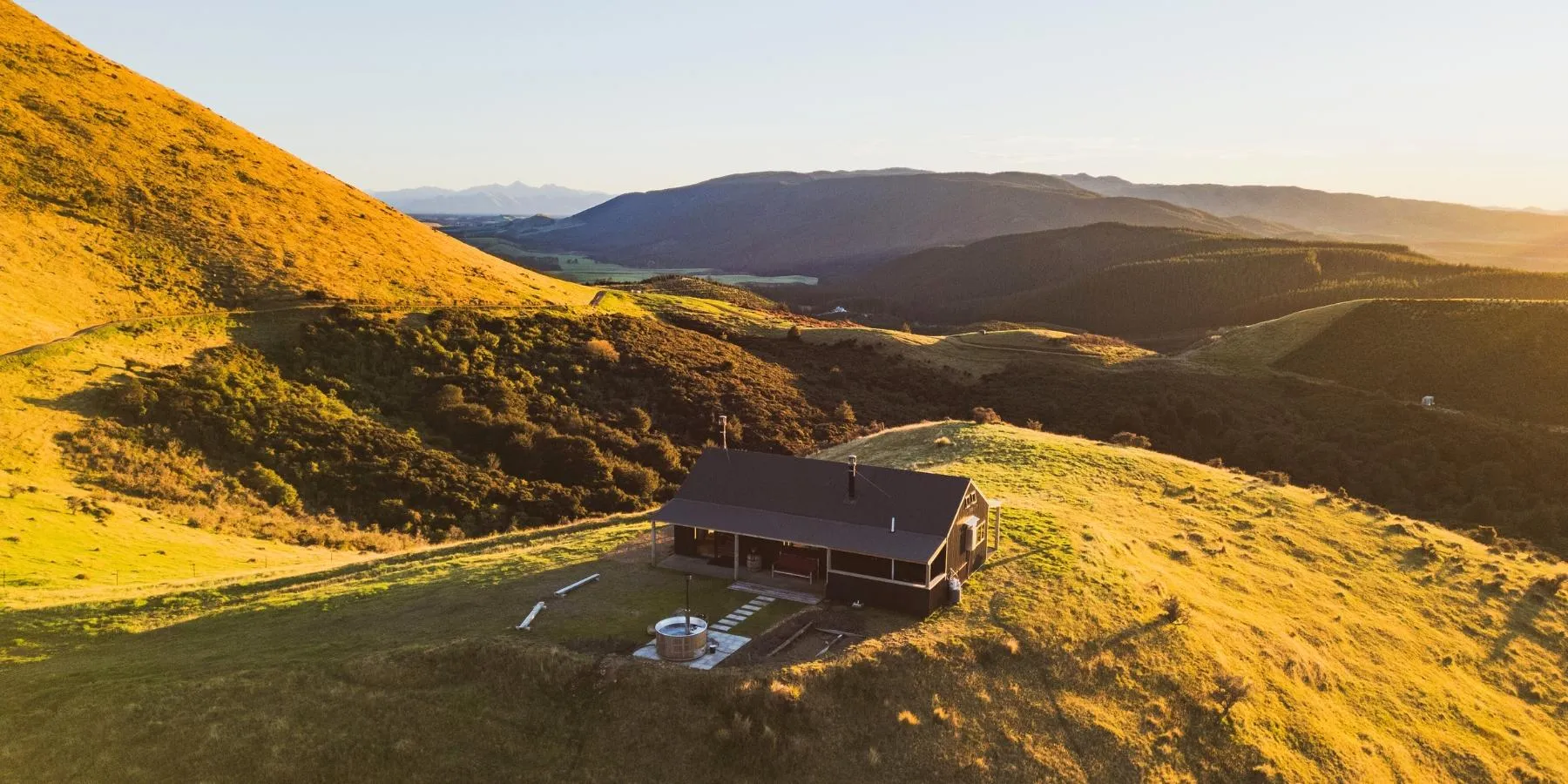Hill Block Hut Waipara Canterbury glamping