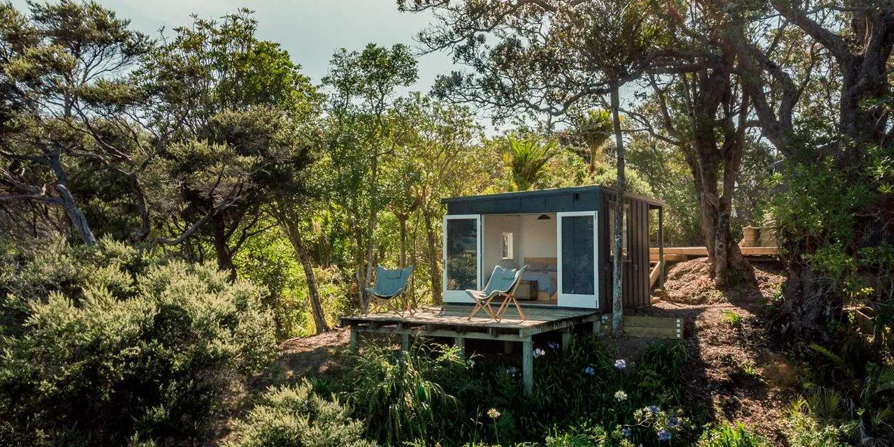 Ruru Room Port Charles Coromandel glamping clifftop ocean
