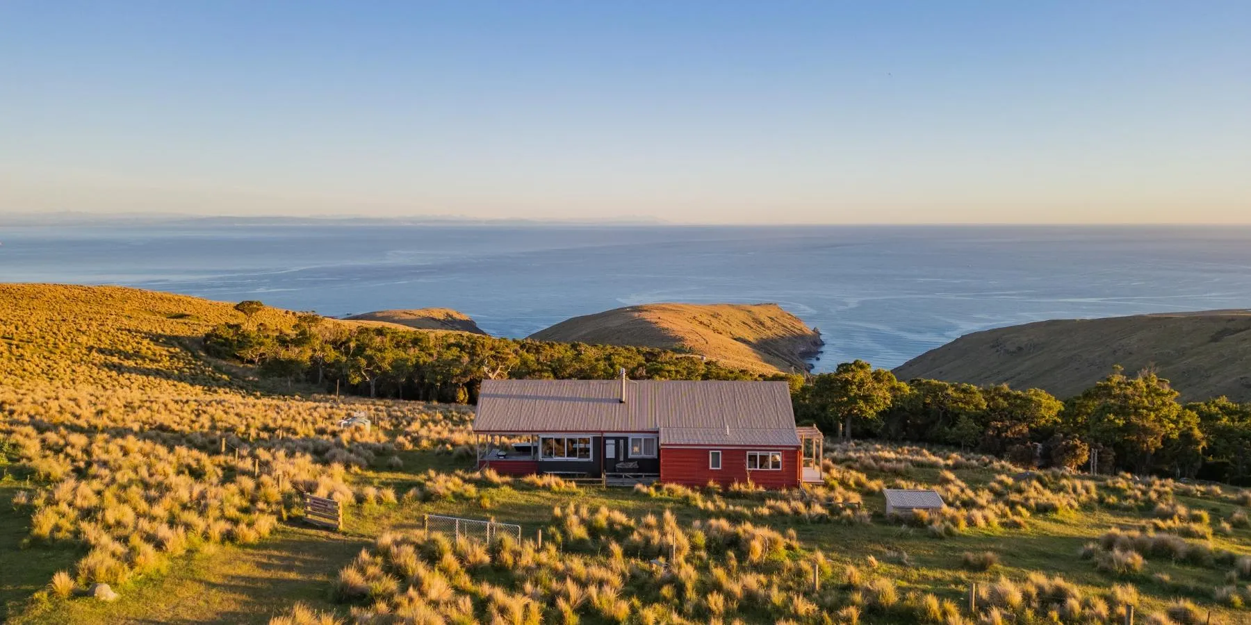Tussock Rocks Banks Peninsula Canterbury dog friendly accommodation South Island