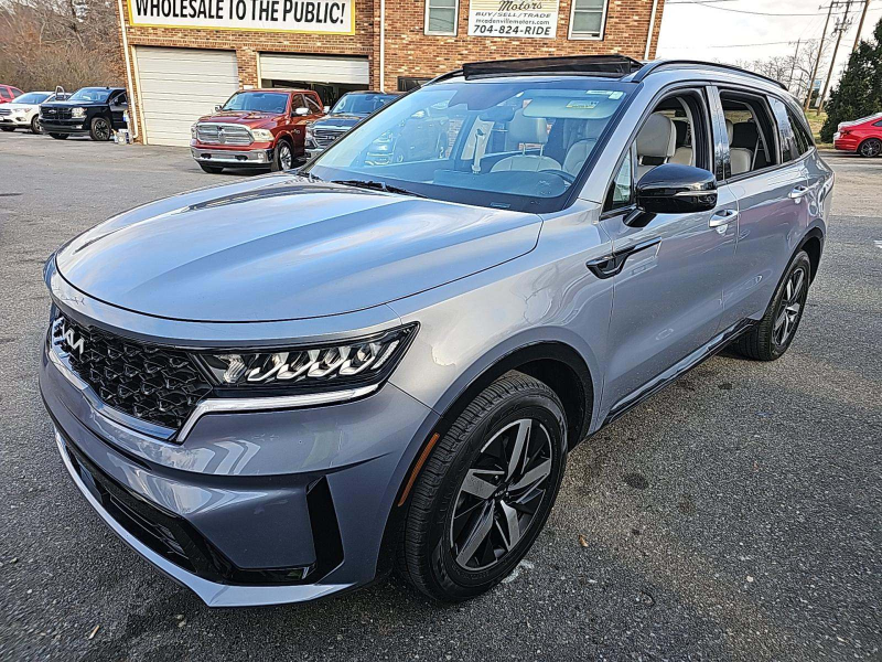 2023 Kia Sorento EX's photo