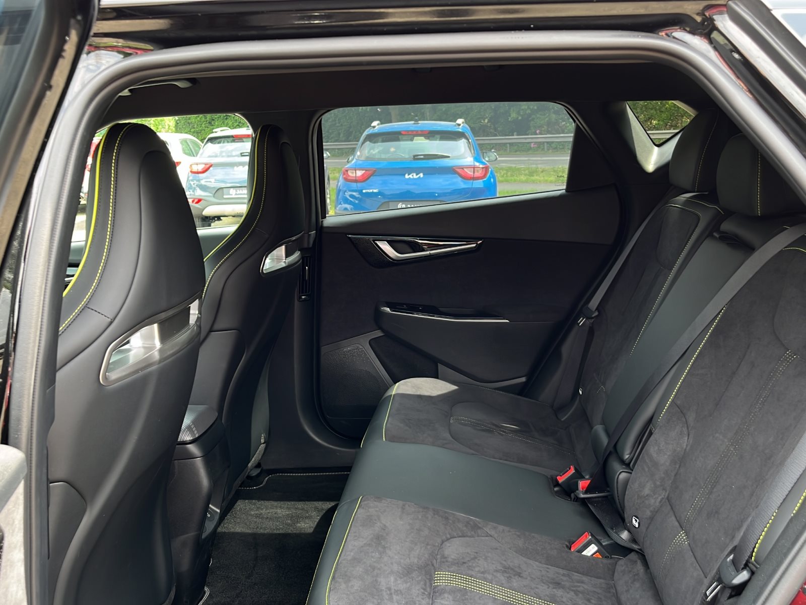 KIA EV6 GT AWD *Tieferlegung*AHK* — Miniatur 3