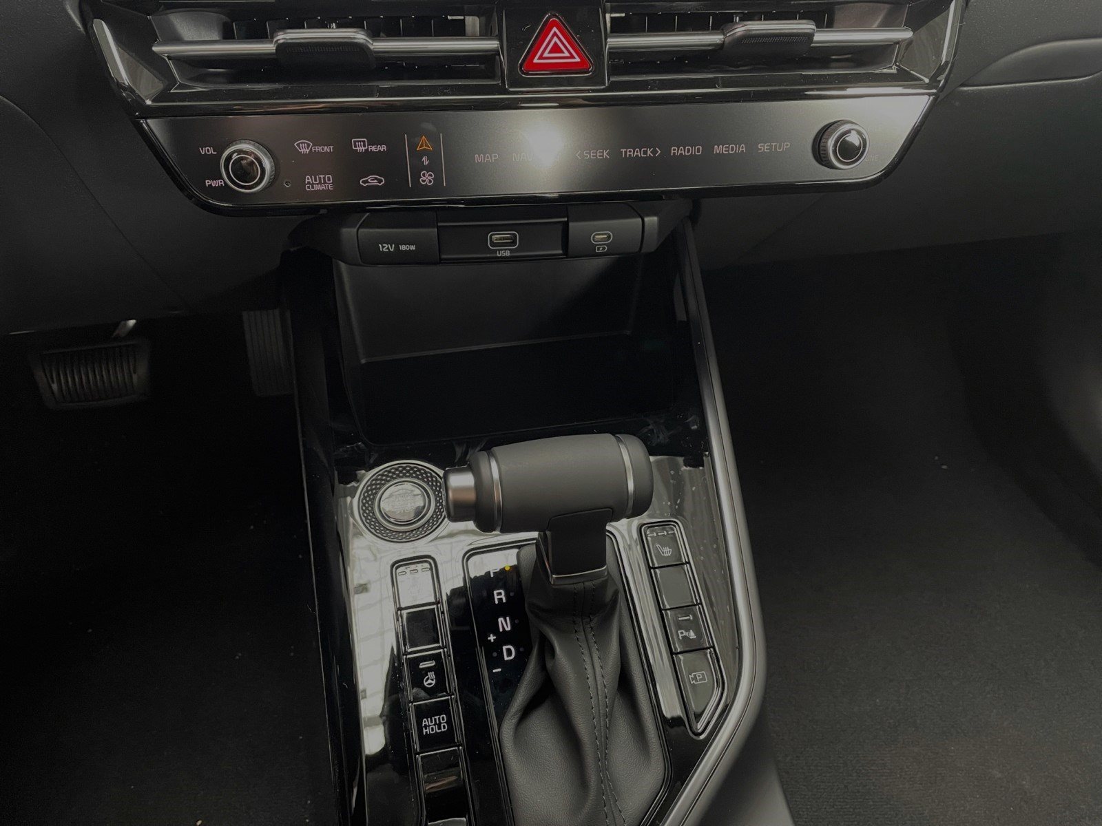 KIA Niro 1.6 HYBRID HEV DCT Vision — Miniatur 3
