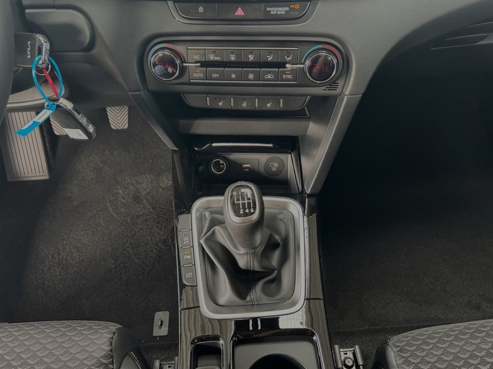 KIA XCeed 1.0-T Vision + Komfort -Paket — Miniatur 3