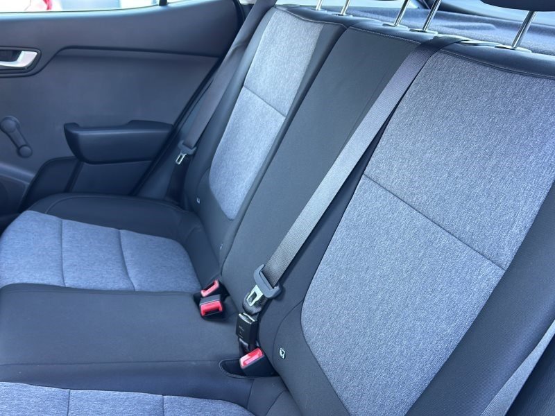KIA Stonic 1.0i-Turbo Mild-Hybrid Safety Edition — Miniatur 16