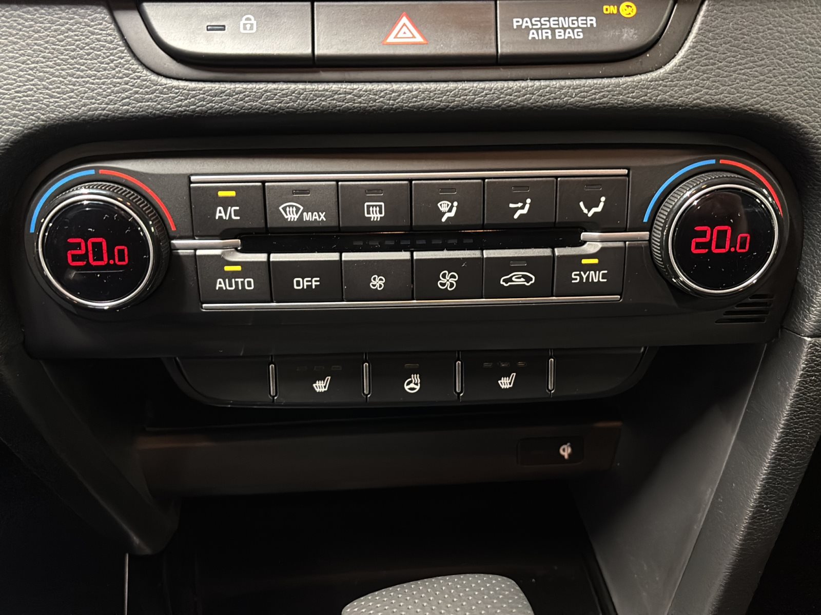 KIA XCeed 1.5 T-GDI DCT GT Line — Miniatur 6
