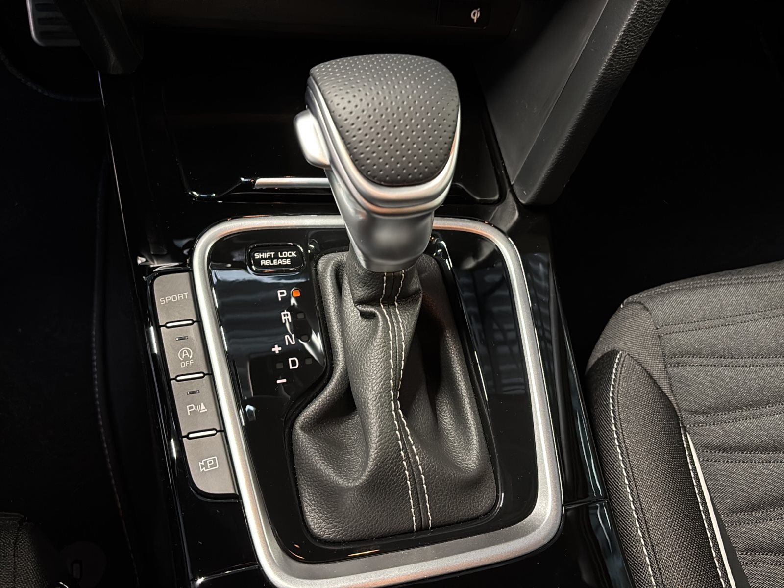 KIA XCeed 1.5 T-GDI DCT GT Line — Miniatur 7