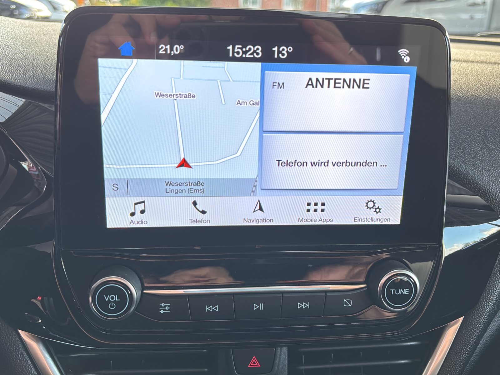 Ford Fiesta 1.0 Titanium *Panorama-Dach* — Miniatur 6