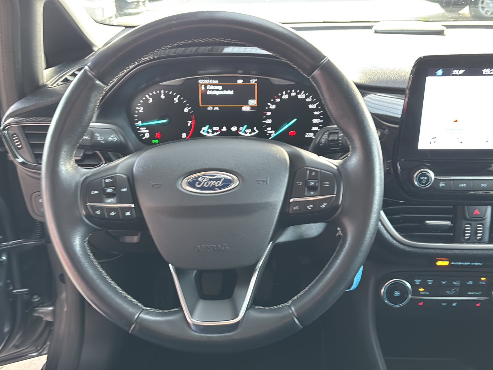 Ford Fiesta 1.0 Titanium *Panorama-Dach* — Miniatur 9