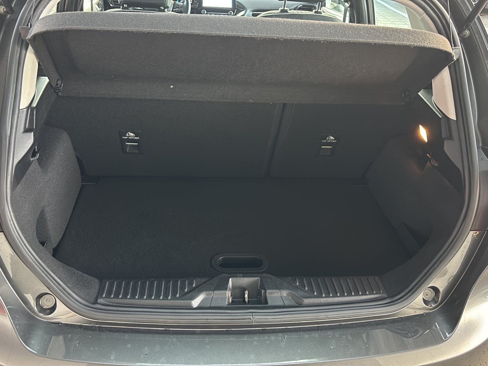 Ford Fiesta 1.0 Titanium *Panorama-Dach* — Miniatur 14