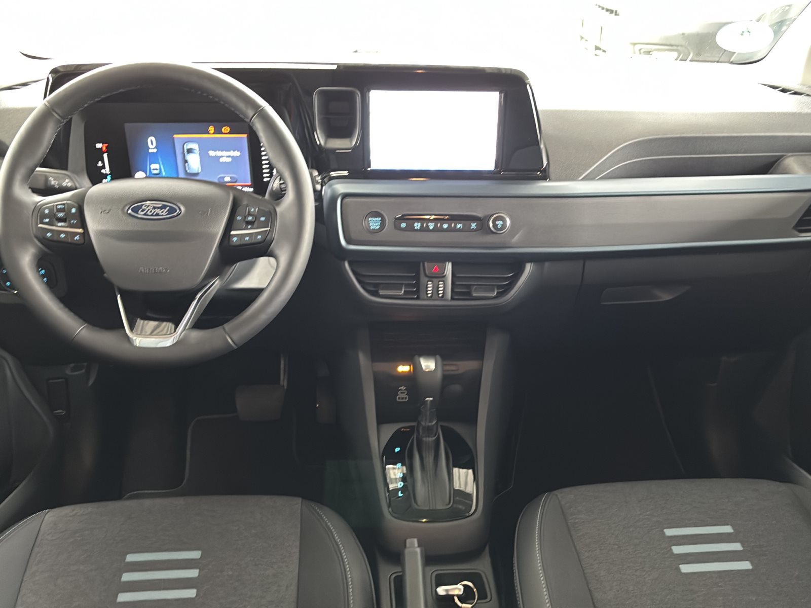 Ford Tourneo Courier Active — Miniatur 5