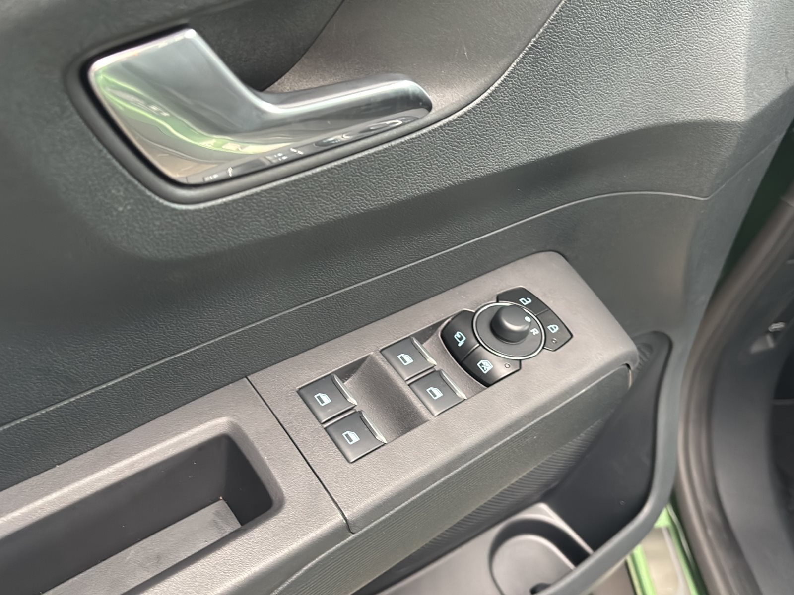 Ford Tourneo Courier Active — Miniatur 8